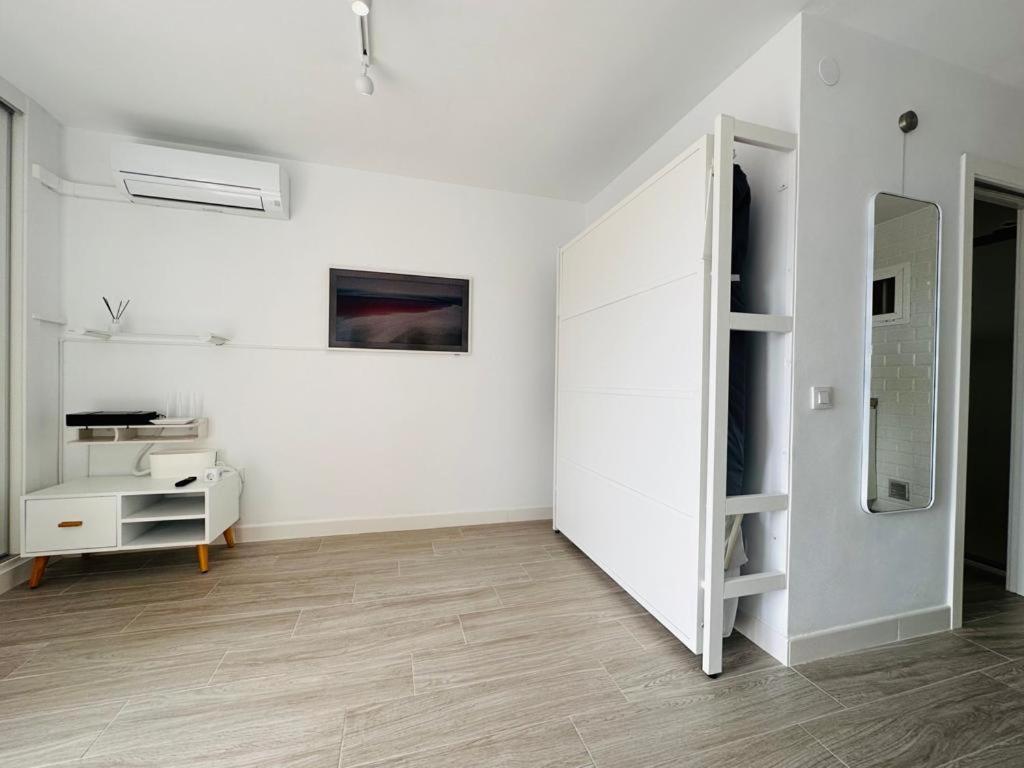 Modern White Studio Benalmádena Exterior foto